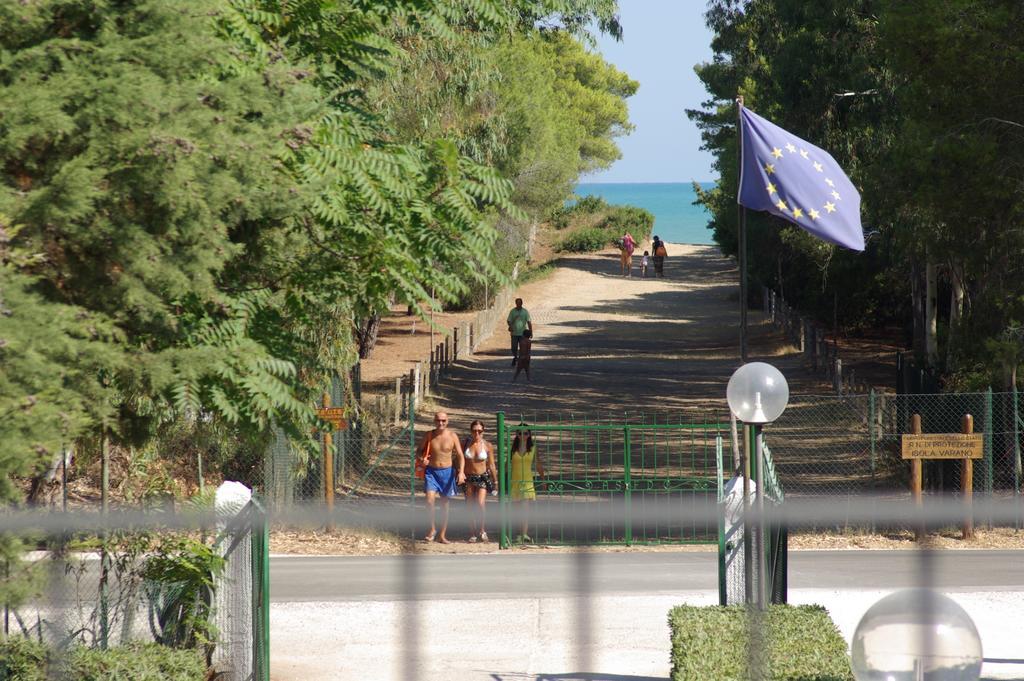 Villaggio Camping Uria Foce Varano Extérieur photo