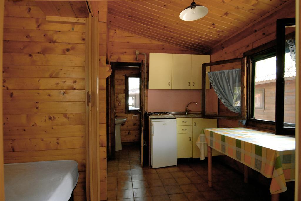 Villaggio Camping Uria Foce Varano Extérieur photo