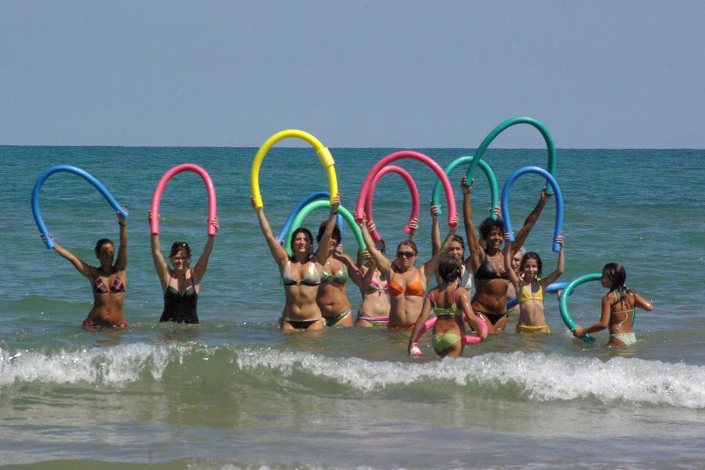 Villaggio Camping Uria Foce Varano Extérieur photo