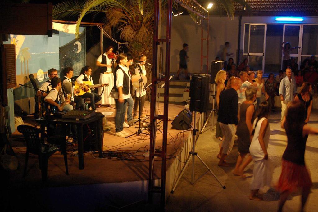 Villaggio Camping Uria Foce Varano Extérieur photo